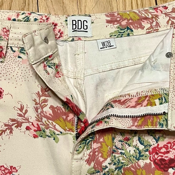 Urban Outfitters BDG Floral Jeans - Picture 3 of 6